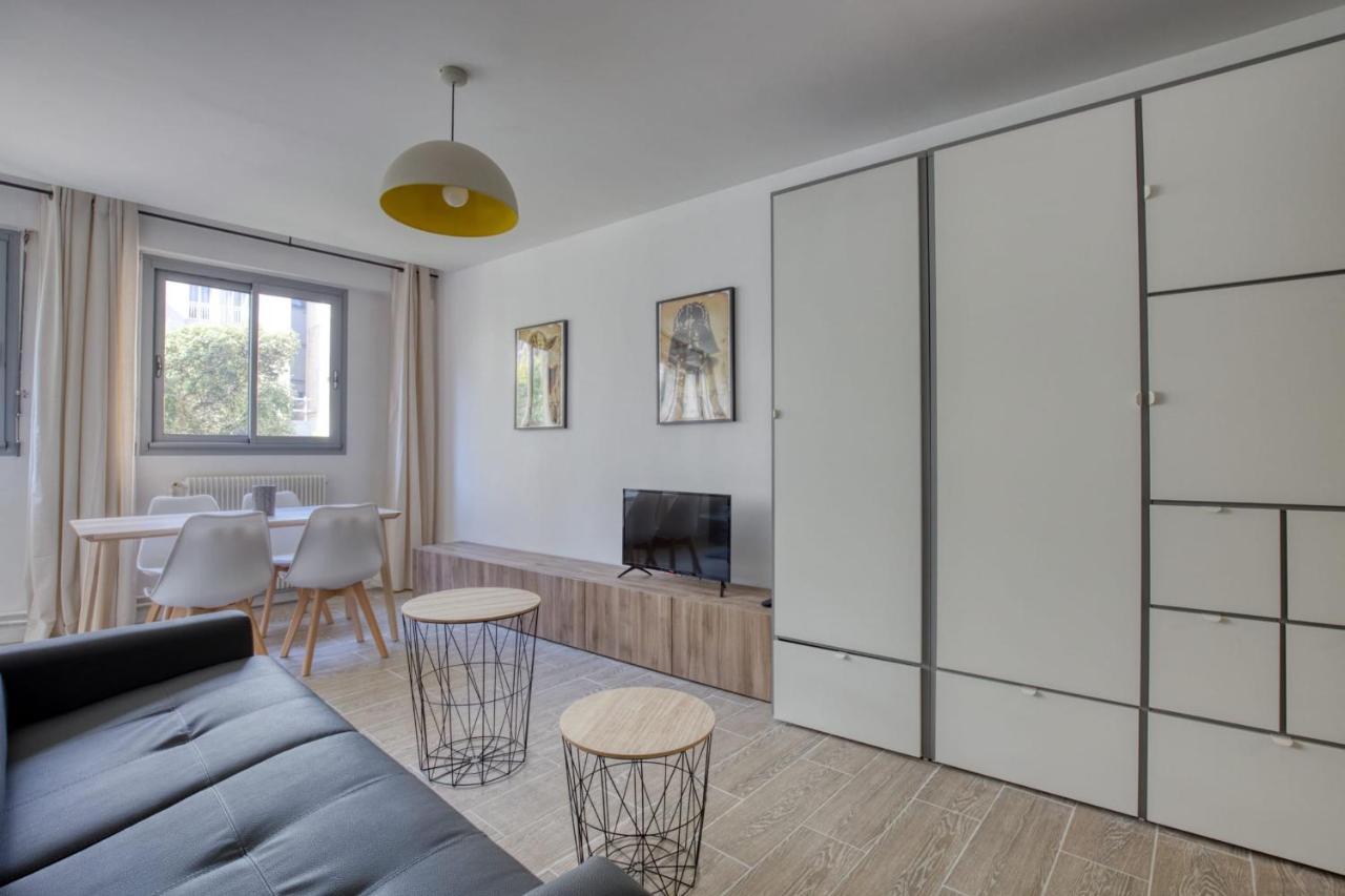 Charming Apartment In The Heart Of The 19Th Paryż Zewnętrze zdjęcie